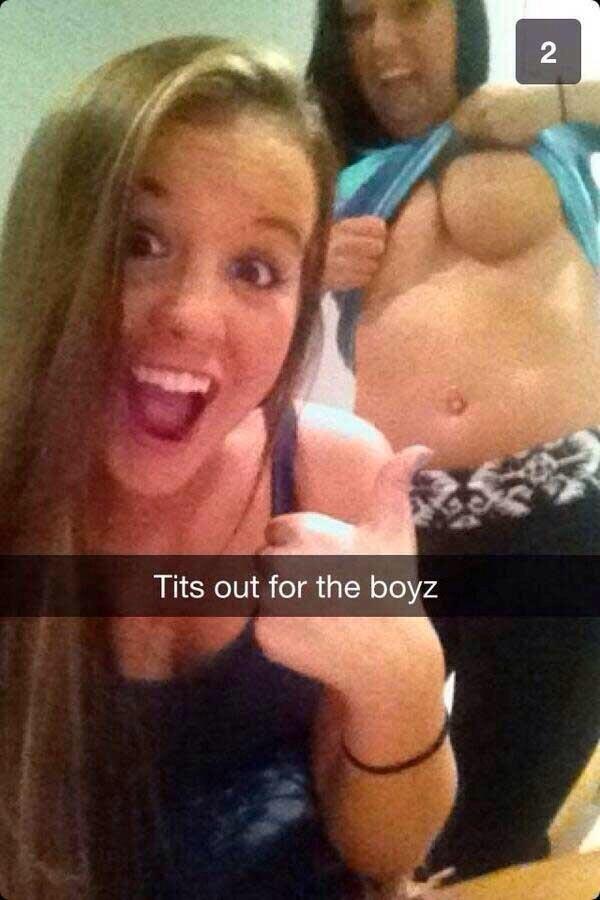 college_snaps14's tweet photo. Hahah this is for the guys! #sexy #boys #college #hot #body #tits http://t.co/LfEoZHJ4xI