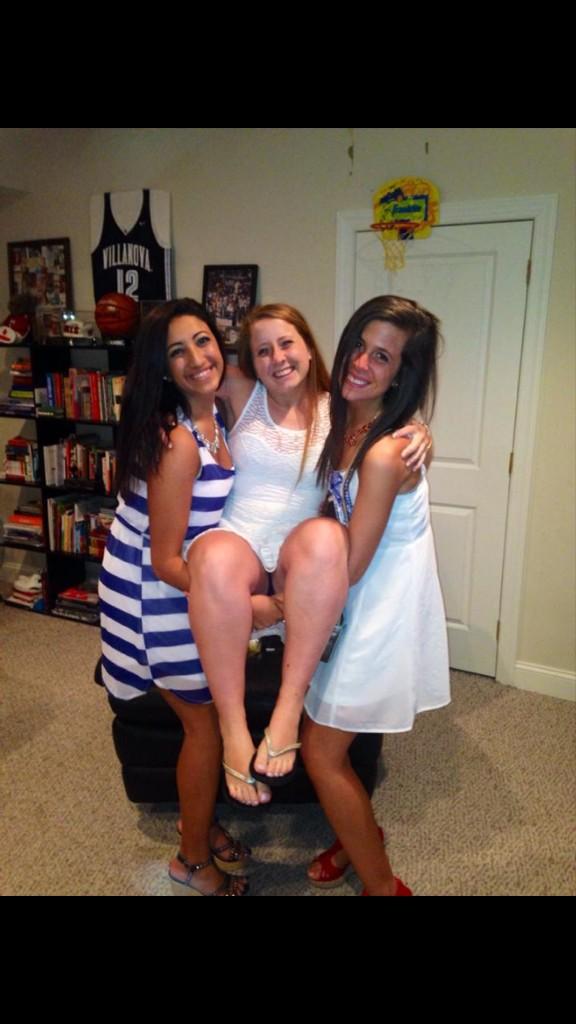 lyss_mcmaster's tweet image. miss the trio 😥 #wegraduated