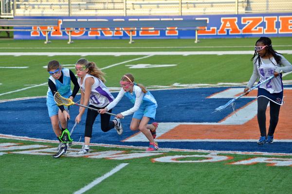 Bandits0501's tweet photo. Girls in lacrosse action http://t.co/e800oa4Xt9