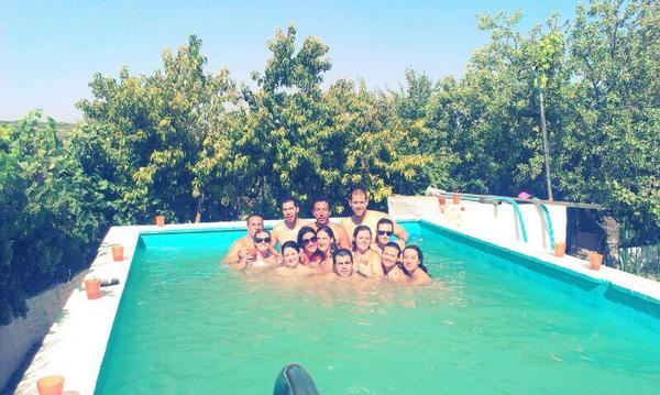 raquelavarea's tweet photo. Buen diiita de piscina el de ayer con estos pedazos de pntanes@s❤️ http://t.co/TsPeb0VEC8