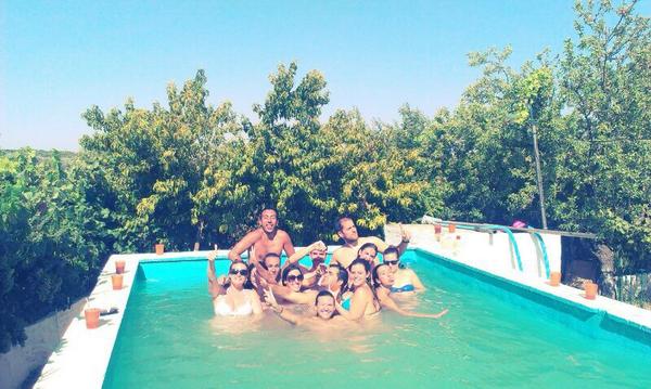 raquelavarea's tweet photo. Buen diiita de piscina el de ayer con estos pedazos de pntanes@s❤️ http://t.co/TsPeb0VEC8