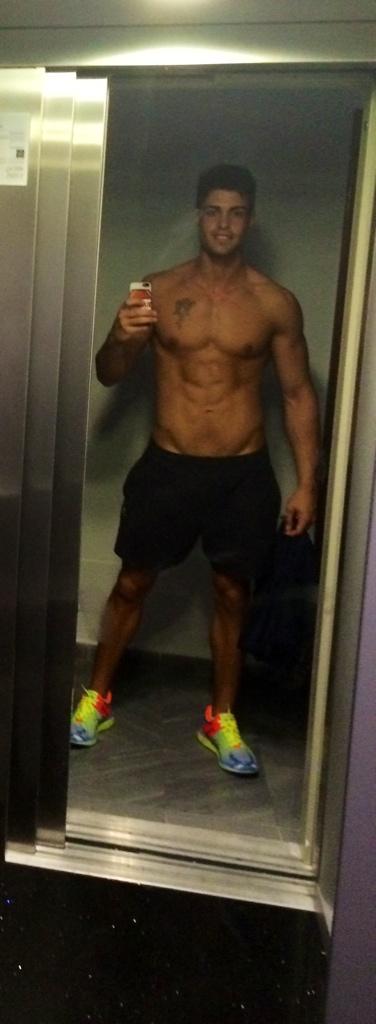 bartolo_20's tweet photo. Terminado el Cardio en ayunas 😌 #NoLimits http://t.co/bbv6FKQvwq