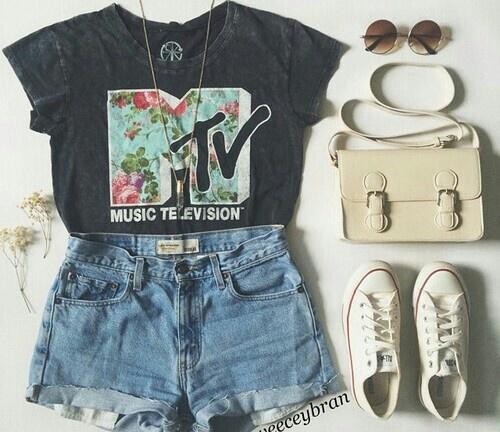 outfitsheaven's tweet photo. simple http://t.co/aSxxsYFi0L