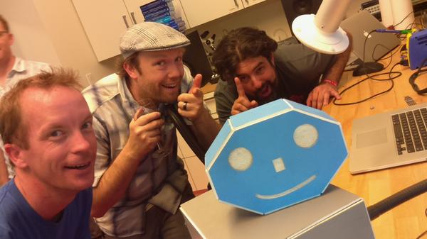 SelfiesBot's tweet image. #Selfie It's the new autograph.