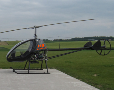 DynaliCompany's tweet photo. Orange ? --> 1 Black ? --> 2
The winner will become our new display helicopter ! http://t.co/vFXLGAU13c