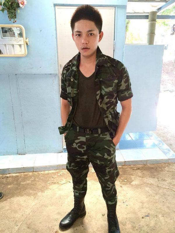 thaisoldier_'s tweet photo. พลๆทหาร ก๊อต กองบินสนับสนุนทั่วไป ลพบุรี ฝากด้วยคร้าบบ http://t.co/nbQKrukujx