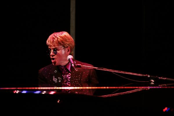 UltimateElton's tweet photo. Looking forward to performing at the Colosseum, Watford on Friday night - @WfordColosseum http://t.co/4JAYQXho8h