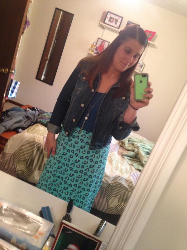 Amy_Rylynn's tweet image. Day 2 of being a behavior intervention specialist II love being able to dress up again :)