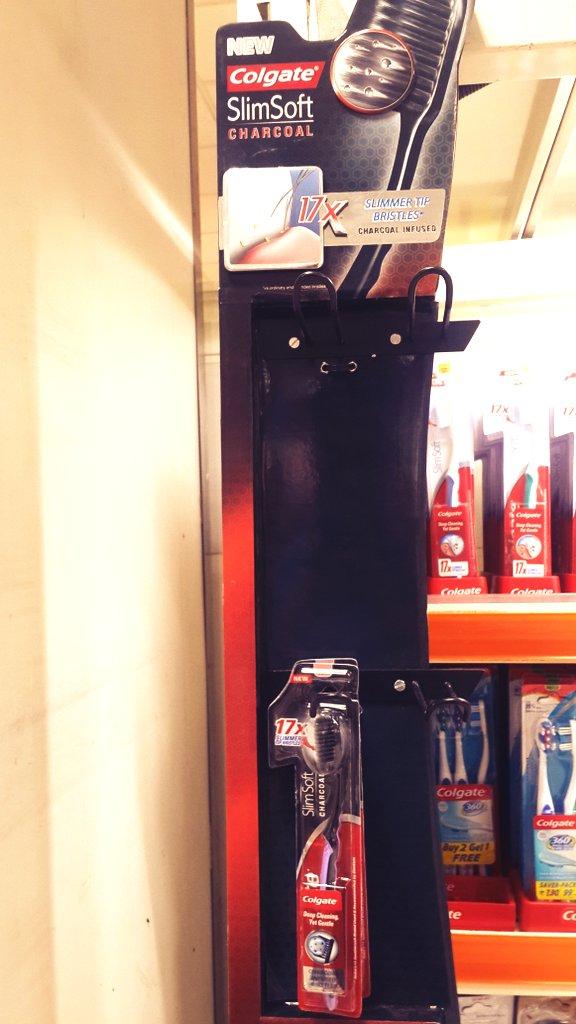 praveenzid's tweet image. #Colgate #SlimSoft charcoal, black toothbrushes. Yeah! And it's looking like they're selling well...