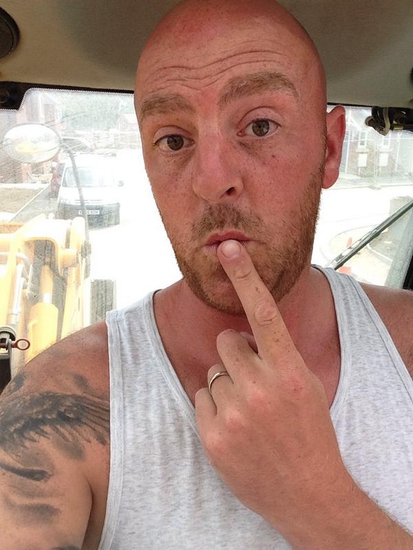 psteve7's tweet photo. Feeling hot at work?
I know I am!! #hottieatwork http://t.co/0mhEztCAsc