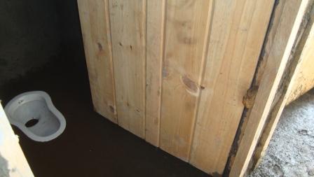 YoKibera's tweet image. I never thought I would be so happy to see a flushing toilet. Water was a real issue.. local gangsters want payment