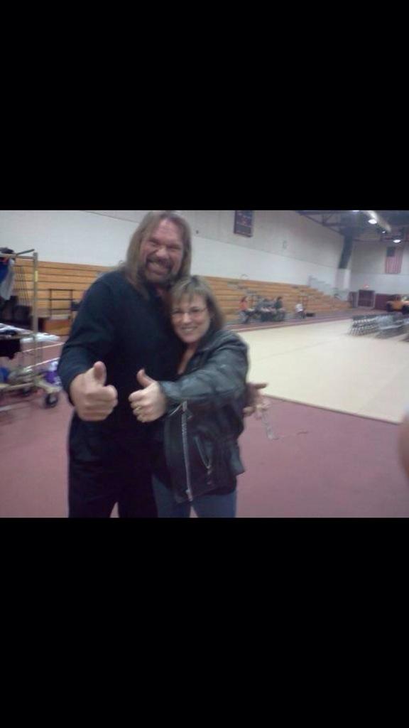 AmyLyons1209's tweet photo. @RealKevinNash @RicFlairNatrBoy http://t.co/LMEDQuXTYF