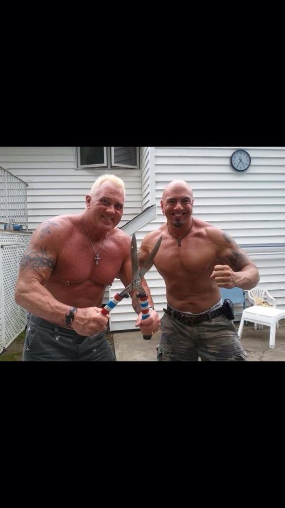 AmyLyons1209's tweet photo. @RealKevinNash @RicFlairNatrBoy http://t.co/LMEDQuXTYF