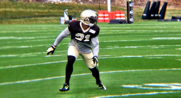 Saints's tweet photo. Good to see @jairusbyrd in the walkthrough this morning #SaintsCamp http://t.co/Y8GfnWSOCI
