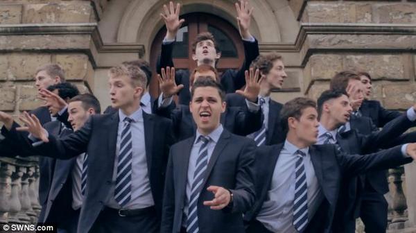 viraltrendies's tweet photo. Oxford students’ sing Shakira’s Hips Don’t Lie - http://t.co/bqAr7qOEcq @98FM @TV3Ireland @spin1038 #lol #JK #TCD http://t.co/JIq2N0bkni