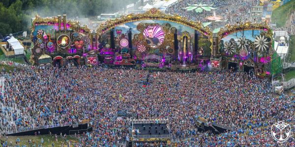 nickyromero's tweet photo. TOMORROWLAND SET! ➜ http://t.co/FNLDch3At5 http://t.co/NkFzWyJI5s