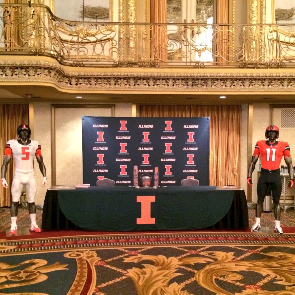 BtuFm-LCAAAzwrj.jpg:large