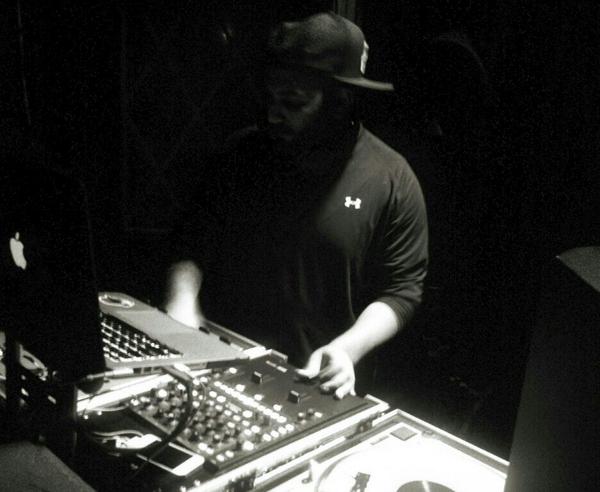 BeachShack330's tweet photo. @djlayth will be making his first appearance this Saturday, August 2nd. Our habibi is coming home. #getLAd #getShackd http://t.co/ETfvn21A8F