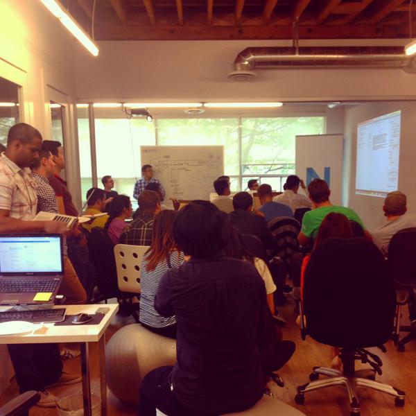 NascentDigital's tweet image. Full house for Eric&apos;s Lunch &amp;amp; Learn: Move aside, Objective-C! #Appleswift