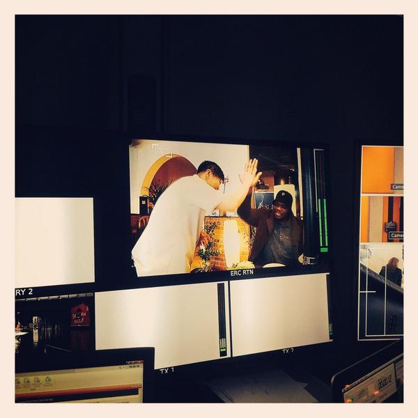 ShowbizSimon's tweet image. In gallery @LondonLive getting ready to produce tonight's #LondonGo and @Yijo_Restaurant are on #FoodJunkies!