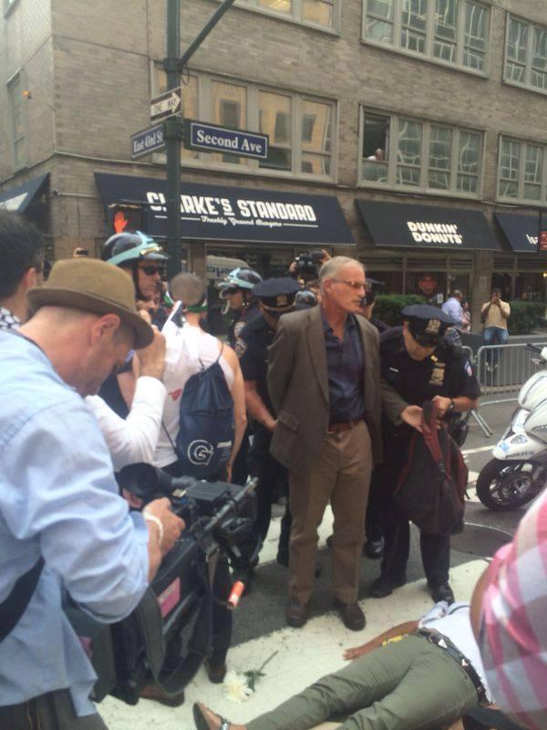 Bnno_sa's tweet photo. Norman Finkelstein getting arrested n NY today 4 standing with Palestinians in #Gaza against #IsraelTerroist Israel http://t.co/BxuCoRnb0r