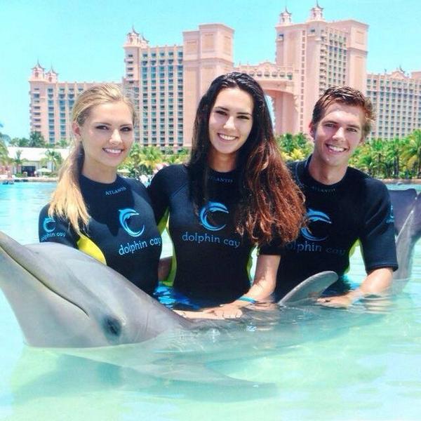 atlantisbahamas's tweet photo. There's no place like paradise for a pageant! Good luck to all of the contestants! #MissTeenUSA http://t.co/D8d5fVDu9g