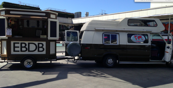 theleaguefxx's tweet image. Tell all your Eskimo Brothers - Season 6 of THE LEAGUE premieres WEDNESDAY SEPTEMBER 3rd at 10PM