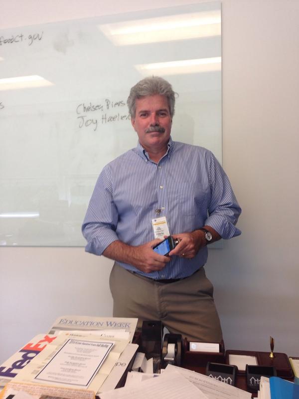 dwgreatschools's tweet photo. Here's my Twitter instructor! http://t.co/CPskyZv70F