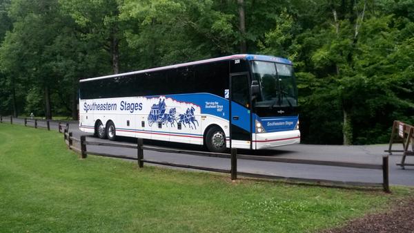 sestages's tweet photo. SES bus 309 at Sharptop Cove GA.  #travelbybus #gomotorcoach #saferbus http://t.co/8KOzJdS9to