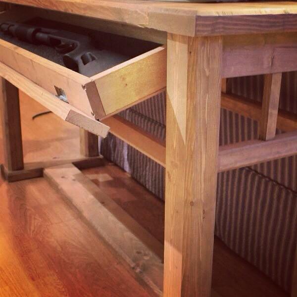 CovertFurnishUS's tweet image. Our new sofa table made for a shotgun.
What do you think? #cfus #covertfurnishing #2ndA