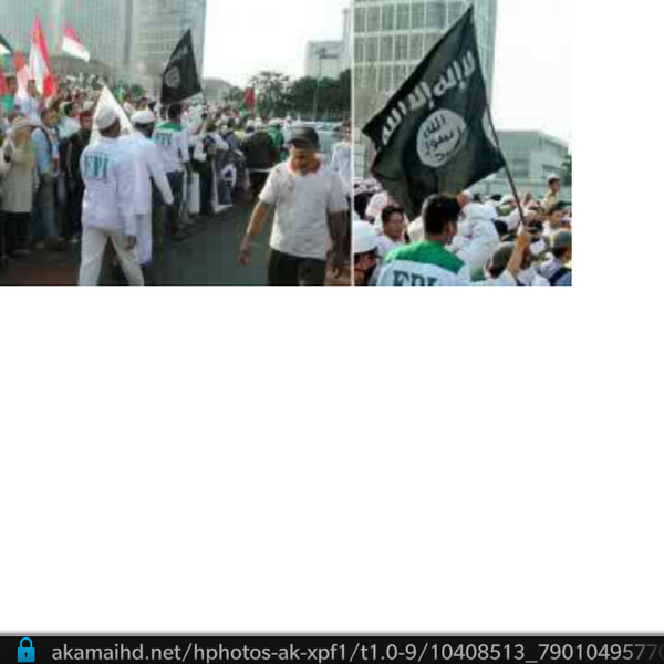 aliamartin's tweet photo. @TM2000Back knp waktu prabowo demo dengan organisasi Islam soal gaza itu ada bendera ISIS . Anda tau ISIS kan? http://t.co/MkkAEvQSVI
