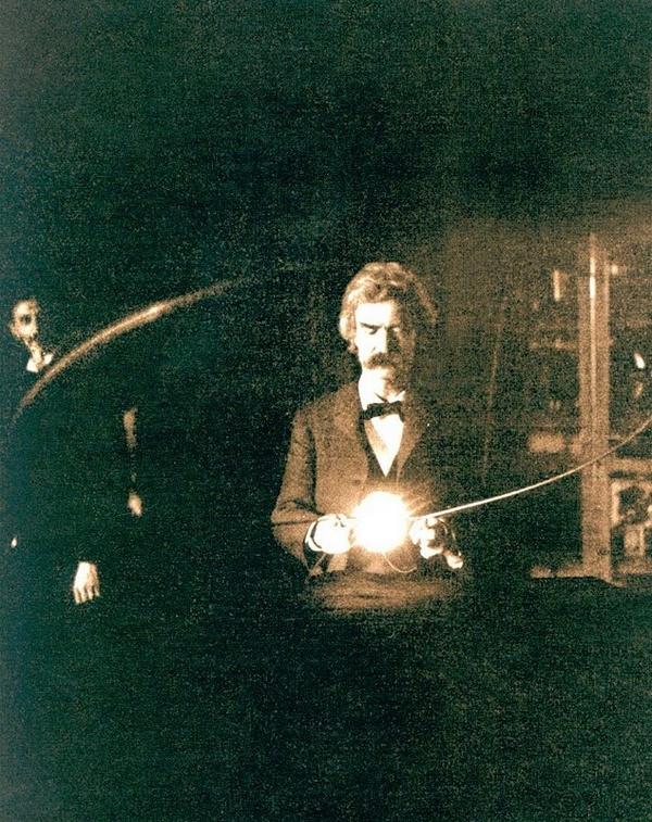 HistoryInPics's tweet photo. Mark Twain at Tesla's Lab http://t.co/Jcw8AYhb6t