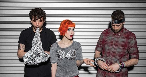pmorerules's tweet image. #MTVHottestParamore Paramore