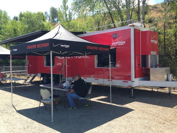 ShiahL's tweet image. @ATT  suck in a disaster. There towers went dead in @CarltonComplex. @Verizon worked the whole time. And look at this