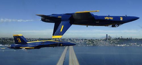 The #BlueAngels are back in Seattle for #Seafair2014! Can't wait to hear 44,000 lbs of thrust! #turnsummerup