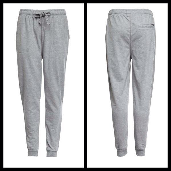 NicLowe379's tweet photo. They Are In There Way!!👕👖 #newclothes #collegetrackies #fishermanbeanie #orangeshirt #factorie http://t.co/0YuPCP2Q0C