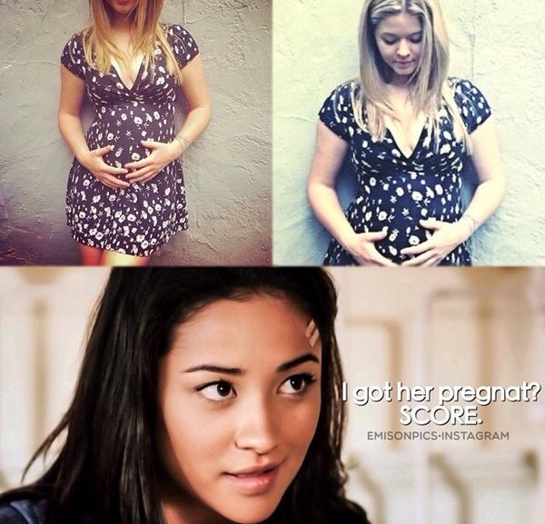 FanNayas's tweet image. Love these 2 edits 😂 #Emison #EmisonBaby #EmisonFamily