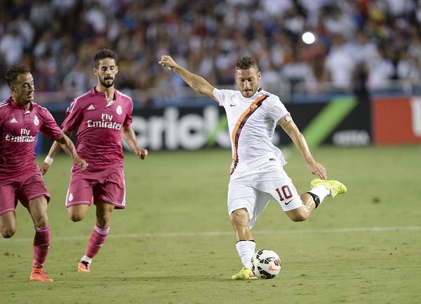 OfficialASRoma's tweet image. Roma v Real Madrid 1-0: gallery 
#RomavRealMadrid
#RomaUSA 
#HungryForGlory