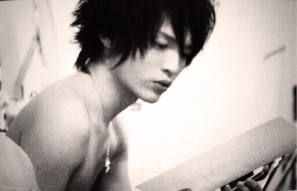_______0427's tweet photo. .
.

.
.

.

　　　　　出　逢　い　廼

　　　瞬　　間　　弐

.　
.

.

　※　　　率　　　➝　　　襲

.
.

.
.

　運　命　を
　
　　　　感　じ　　夛　

.
.

.
.

. http://t.co/NWqAb4qRbI