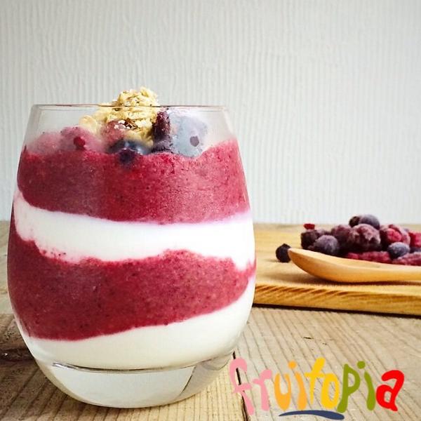 YayFruitopia's tweet photo. TRY THIS: Our first ever smoothie containg granola crumbs. Try our Granola Berry Smoothie. Yumilicious! ;) http://t.co/hWjRbQ6Ofl