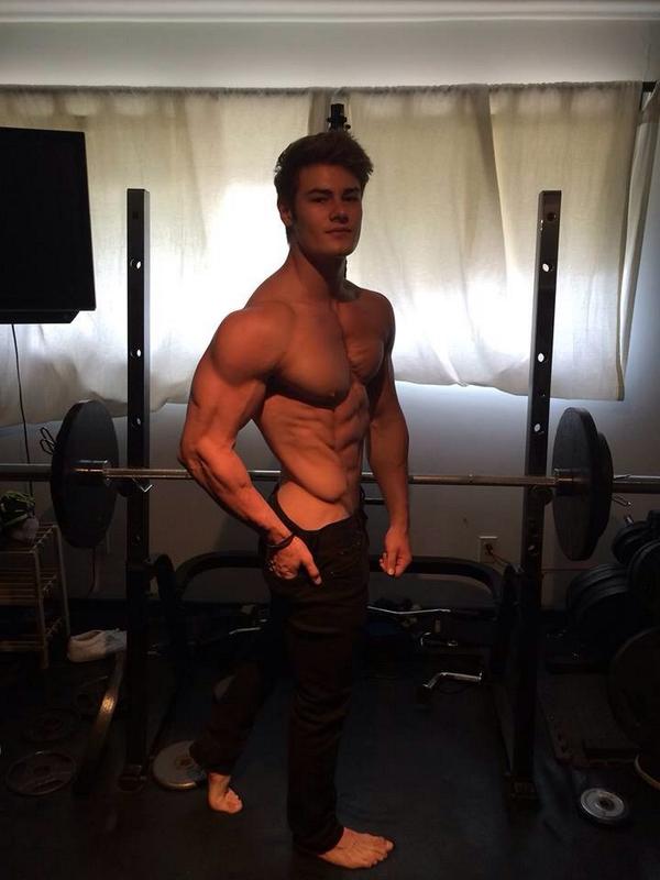 Jeff_Seid's tweet image. its ok im shredded