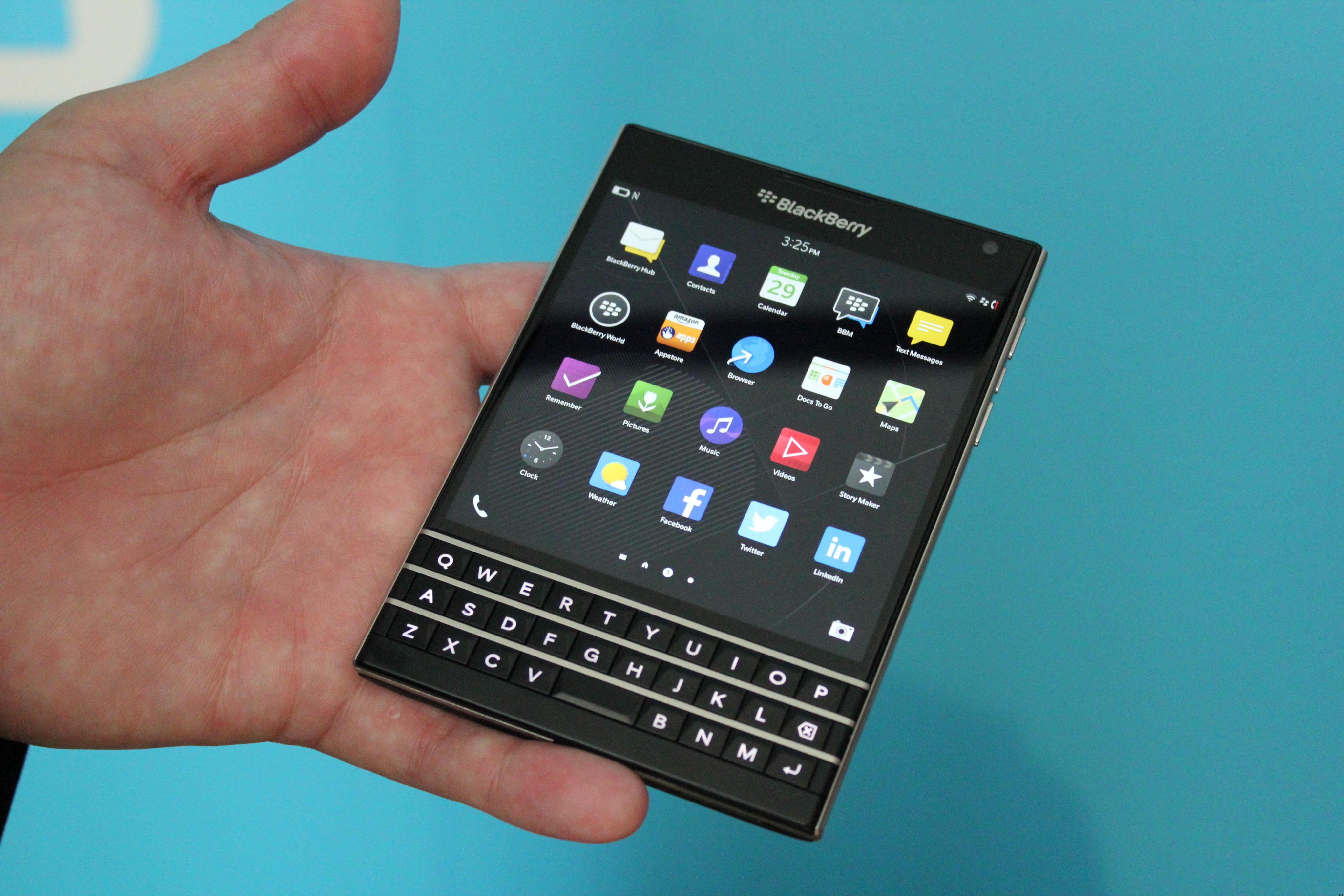 Смартфон BLACKBERRY Passport