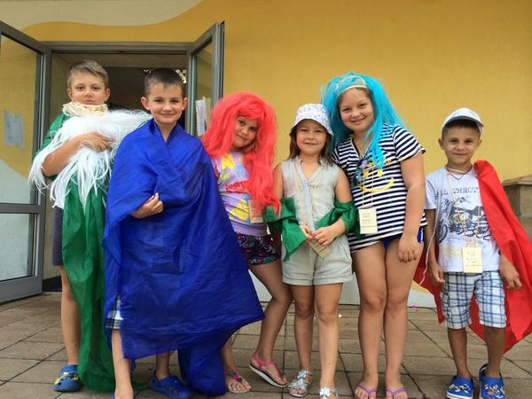 englishkidclub's tweet image. Little performance #englishfun #3dclass