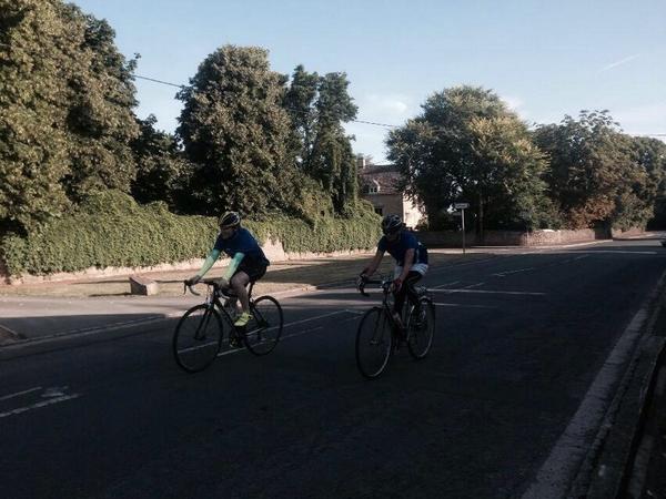 mncycle200's tweet image. Passed through Whitney, on the way to Cirencester. 🌞 #mnda @mndassoc Every little helps!  justgiving.com/Tom-Kinver1/?u…