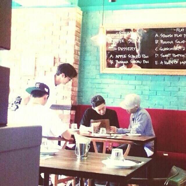 Btx9ic-CYAAo0vt.jpg:large