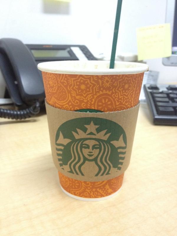 i0nei's tweet photo. @ladyedamame @n0tnit : 😣full day office hour,my lovely morning starting with ban bocor,cold coffee#starbuck uji sabar http://t.co/CYanASsYNZ