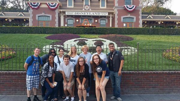 MyProgramDLR's tweet photo. Thank you to everyone who came out to our Disneyland Visit today! #DLRCPEvents #CPFun http://t.co/NMfBxyVbMD