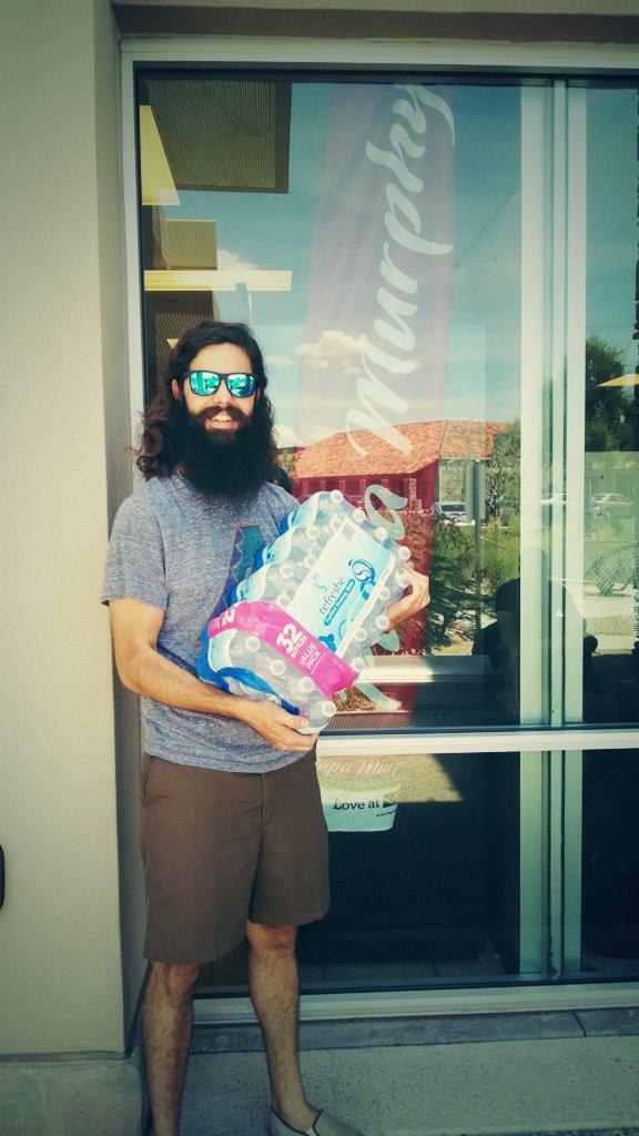 crismikematt's tweet photo. Brought a case of water by @papamurphyspizza today to help @DigitalAirStrk support @phxmission's #phxcodered! #DASh20 http://t.co/7uRlq3NuCF