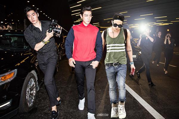 JsuhEthereal's tweet photo. @about_TG "@choi1130: Reebok #GTOP ver 😁😁 http://t.co/oHOSfYPwTz"
