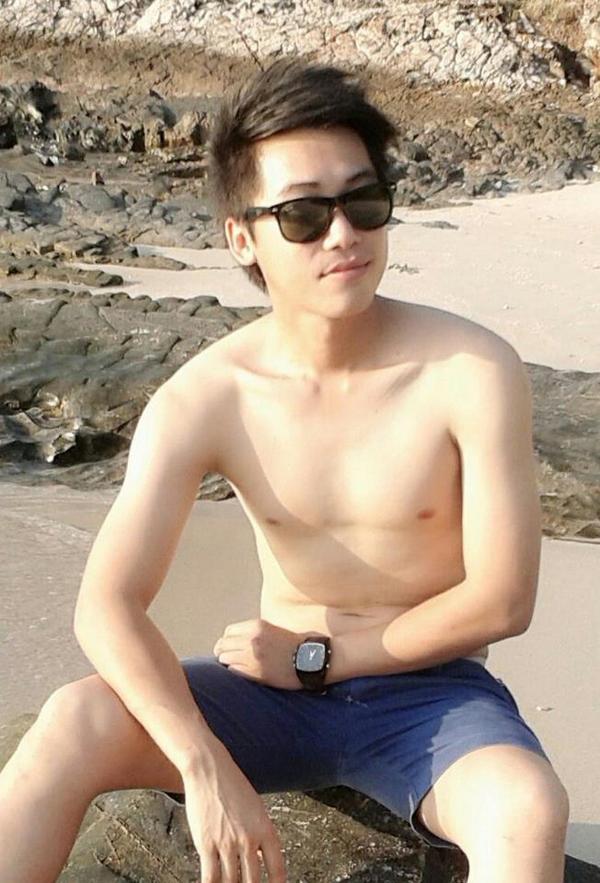 thaisoldier_'s tweet photo. เคยเป็นทหาร แต่ตอนนี้น่าจะไปเป็นครูสอนเด็กแล้วคนนี้ หุ่นขา��โบ๊ะ http://t.co/PD0em9toEP